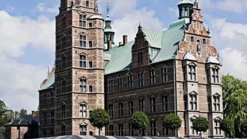 伯明翰城市大學(xué)好嗎_學(xué)費(fèi)