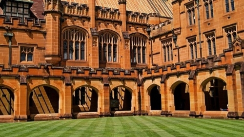 英國九大<em>公學(xué)</em>學(xué)費(fèi)誰家最貴 - 高達(dá)64萬,后續(xù)或?qū)⒋鬂q