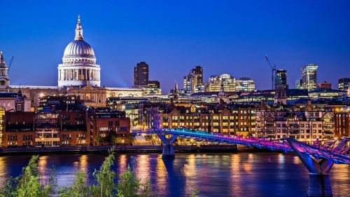 愛丁堡留學(xué)月花銷多少錢