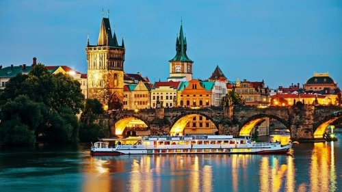 <em>武藏</em><em>野</em><em>美術(shù)</em><em>大學(xué)</em>如何