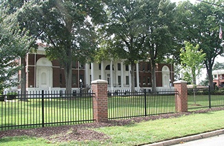 利文斯頓學(xué)院