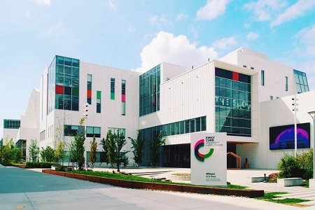 艾米麗卡爾藝術(shù)與設(shè)計(jì)大學(xué)學(xué)費(fèi)多少？