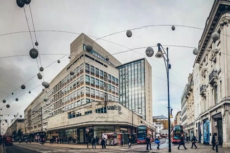 倫敦時(shí)裝學(xué)院學(xué)費(fèi)一年多少？